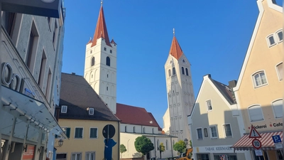 In den Städten des Umlands (hier Moosburg) sind Eigentumswohnungen noch günstiger als in München. (Archivbild: bas)